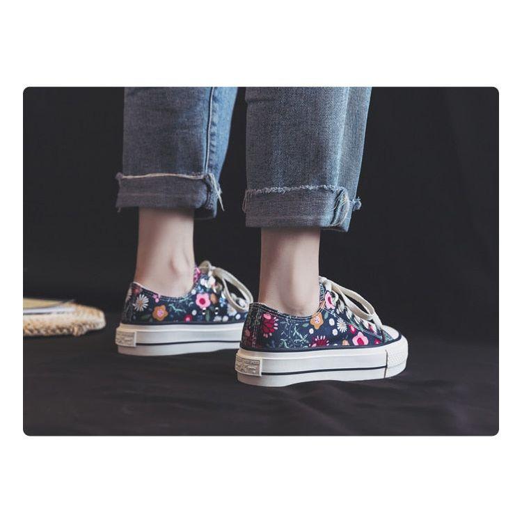 Floral Canvas Shoes - aprasi