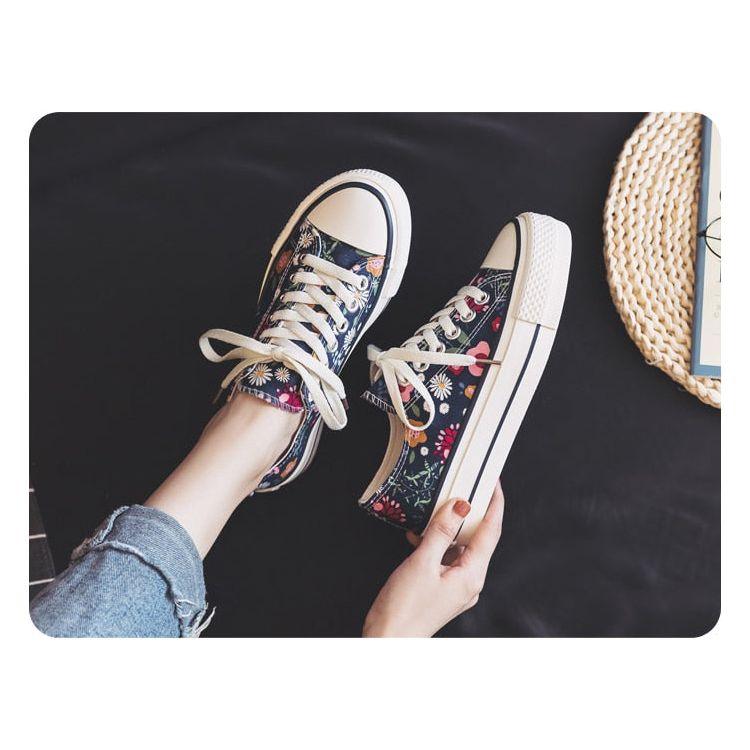 Floral Canvas Shoes - aprasi