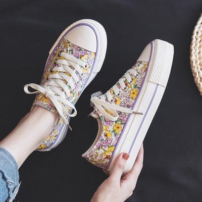 Floral Canvas Shoes - aprasi